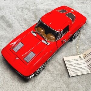 Franklin Mint 1963 Corvette Sting Ray 1:24 Diecast Model Car w/ Case Hangtag